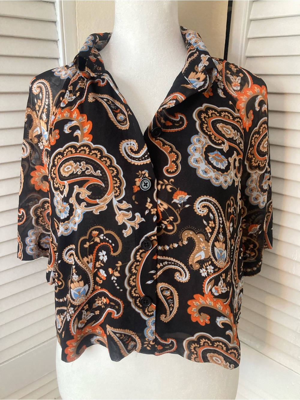 Aritzia Wilfred Cropped Paisley Button Down Top S